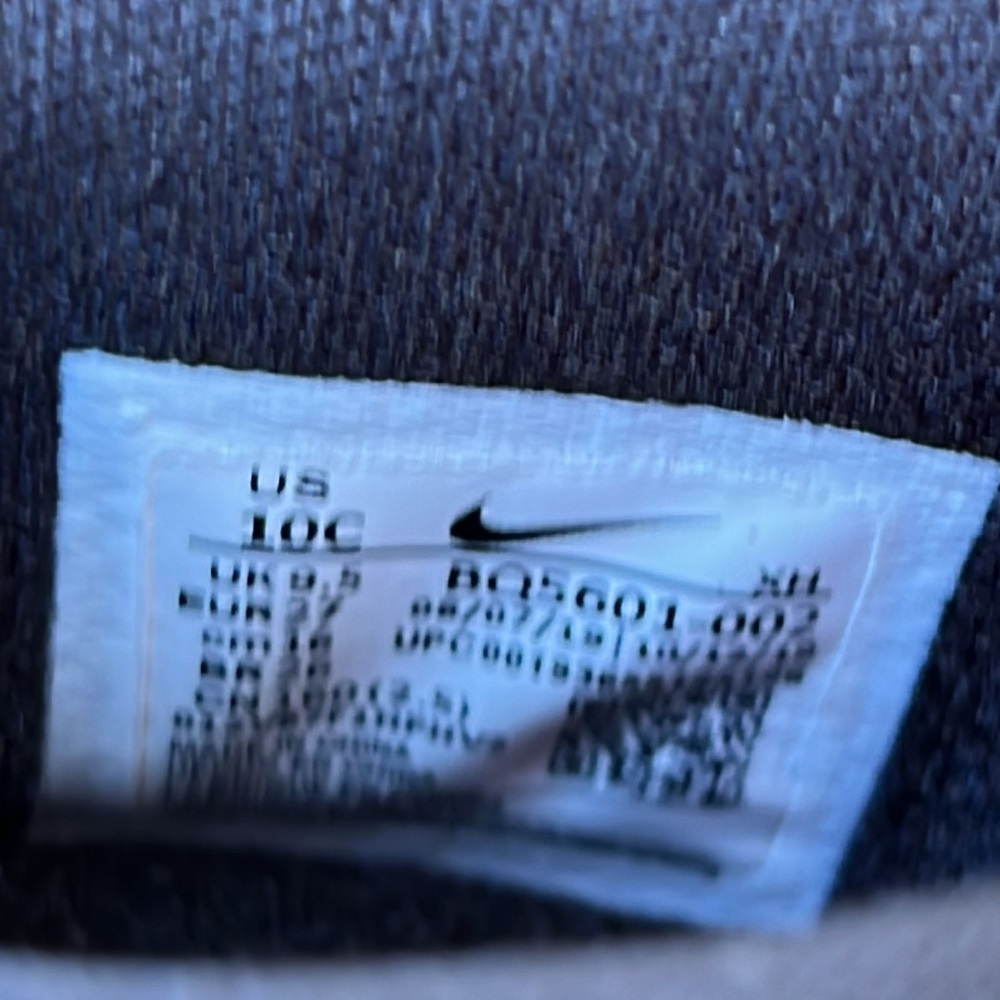 💚Nike Kyrie 6 TF 'Bred' Black Toddler Sneaker Size 10C - Picture 9 of 9